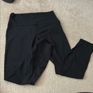HeyNuts Black High-Waisted Leggings
